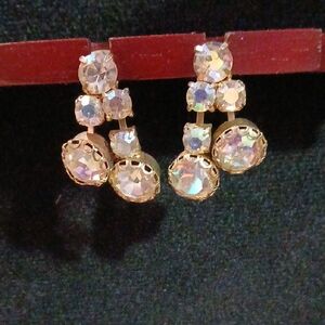 ✨ Vintage Aurora Borealis Crystal Clip-On Gold Earrings Retro 50s Mobwife Glam